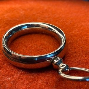 Stainless steel NWOT c0ck ring with 360* rotating jump ring,